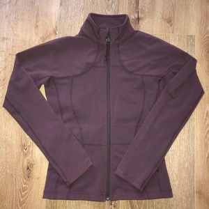Size 4 (no dot) lululemon maroon in stride jacket